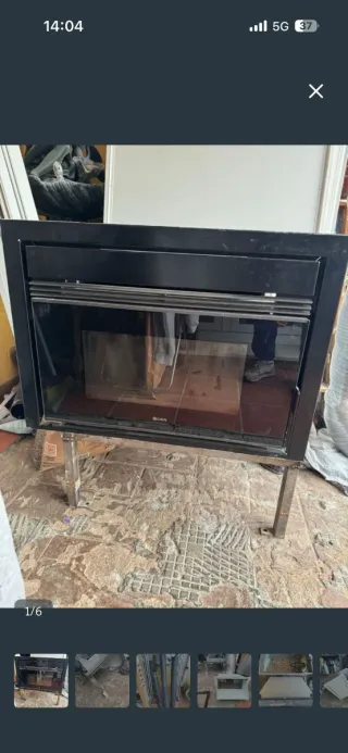 Chimenea de metal y cristal