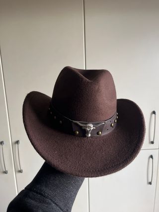 Cappello Cowboy Velluto Marrone Fibbia Toro