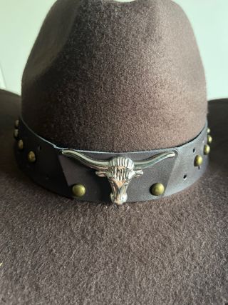 Cappello Cowboy Velluto Marrone Fibbia Toro
