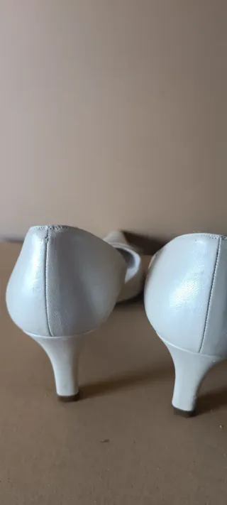 Zapatos de tacón El Corte Inglés beige/blanco