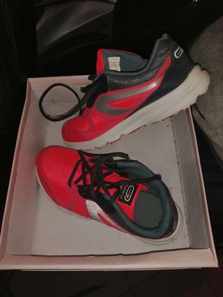Scarpe ginnastica Kalenji rosse e nere