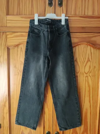 Pantalón vaquero straight gris oscuro-negro