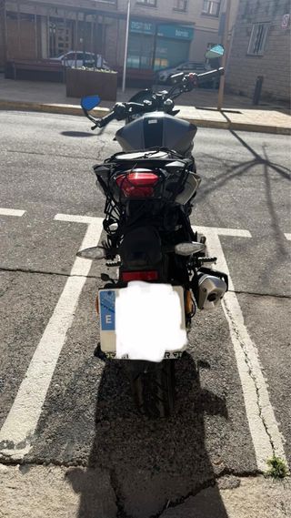 Moto Benelli BN 125.