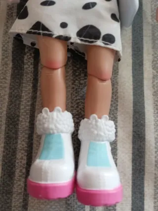 Muñeca articulada pelo azul