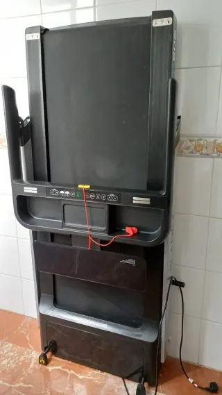 Cinta Correr Eléctrica BLADEZ FITNESS BZ6540