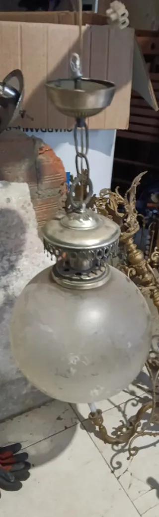 Lámpara colgante de cristal y metal