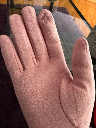 Guantes de mujer con pompón