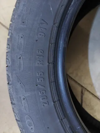 Neumáticos de coche