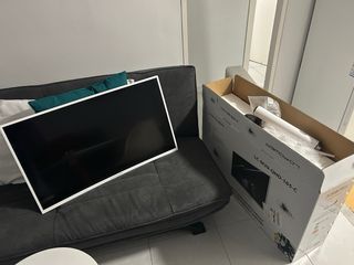 Monitor LC Power Blanco Nuevo