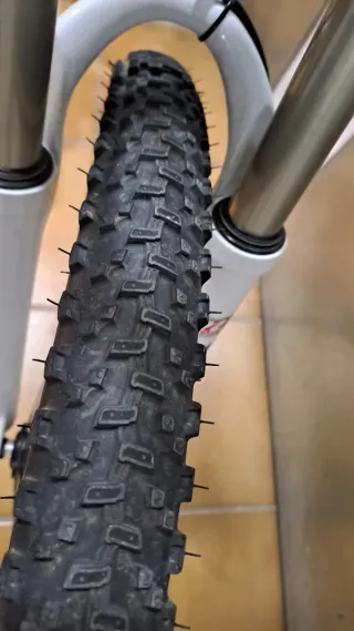 Bicicleta de Montaña Rockrider Blanca