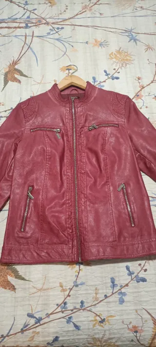 Chaqueta Koroshi cuero sintético strawberry