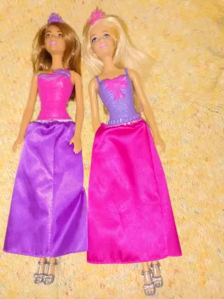 2 Muñecas Princesa Barbie