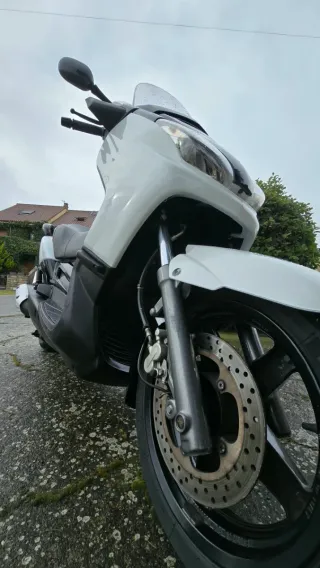 Yamaha Xmax 250 Scooter