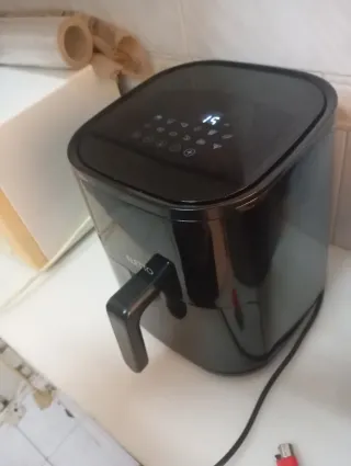 Freidora de aire ELETTO negra