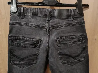 Pantalón vaquero niño negro T.10