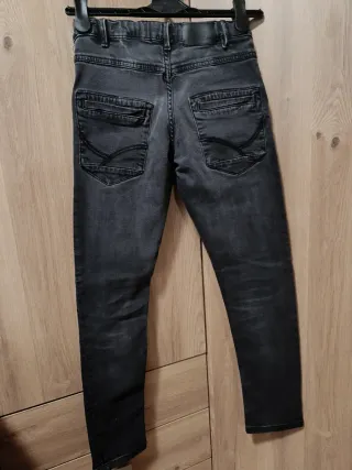 Pantalón vaquero niño negro T.10