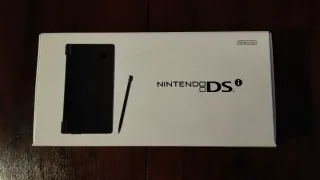 Nintendo DSi scatola + console non funzionante