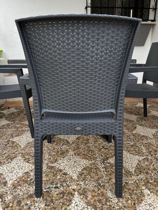 Conjunto mesa y 4 sillas exterior