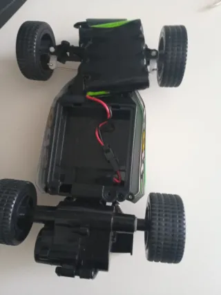 Coche teledirigido 2.4GHz