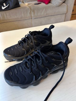Nike Air VaporMax Plus negras