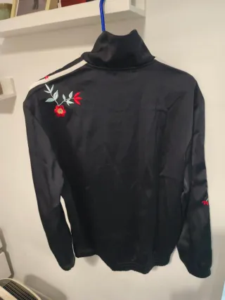 Sudadera Adidas Mujer nueva