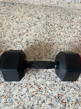 Mancuerna 10 kg (22 lb) Hexagonal Negra