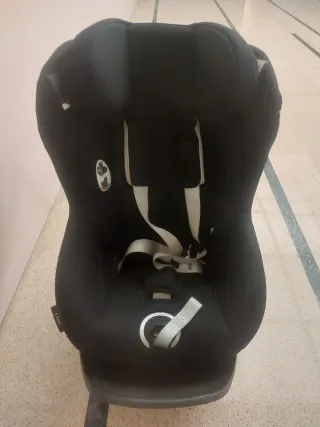 Silla de coche grupo 0 con sistema isofix