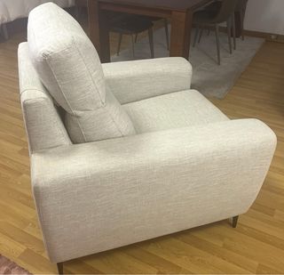 Butaca sillón tela con patas nuevo a estrenar