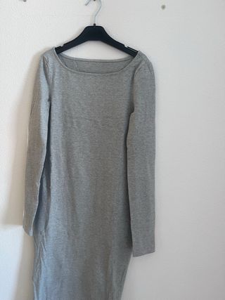 Vestido largo gris manga larga
