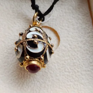 Colgante huevo pintado a mano