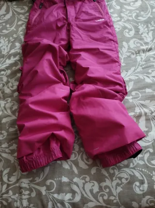 Pantalones de nieve rosas con tirantes talla 8