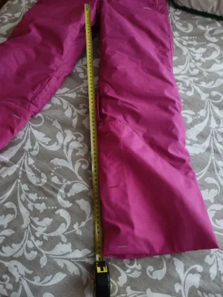 Pantalones de nieve rosas con tirantes talla 8