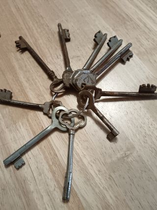 Set di chiavi antiche