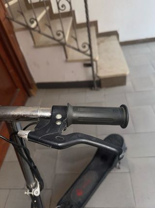 Patinete Eléctrico Negro ￼ falta ￼ batería