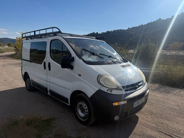 Opel Vivaro 2005