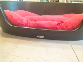 Cama perro plástico 100x70x28 de alto, con colchón