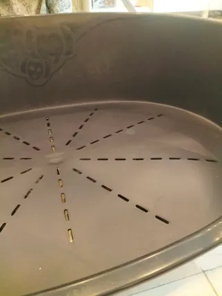 Cama perro plástico 100x70x28 de alto, con colchón