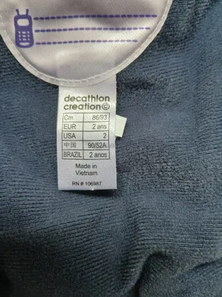 Peto de esquí infantil Decathlon 2 años y guantes