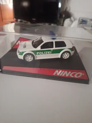 Coche Scalextric Ninco Policía Blanco