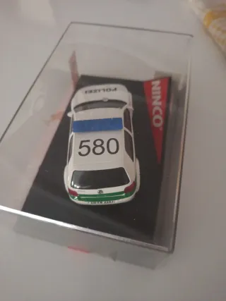 Coche Scalextric Ninco Policía Blanco