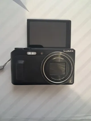 Cámara Panasonic Lumix DMC-TZ57 Full HD