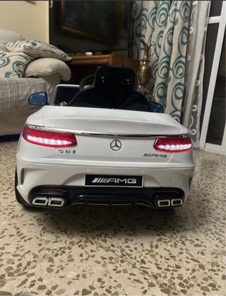 Coche infantil Mercedes