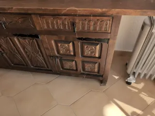 A. Antiguo Madera Maciza 30€