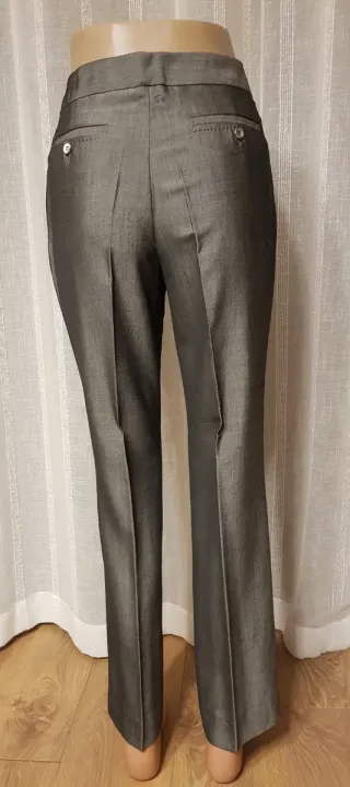 Traje Yera Gris Talla 40