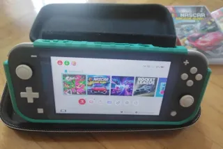 Nintendo Switch Lite Gris con Juegos