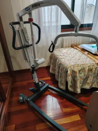 Grua movilizacion personas