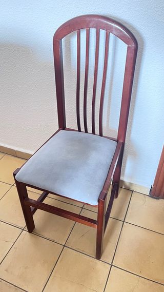 Silla de comedor de madera y tela