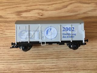 Vagón cerrado conmemorativo Euro escala H0
