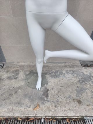 Maniquí mujer blanco