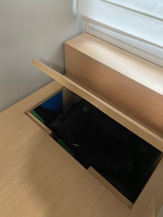 Cama con cajones de madera